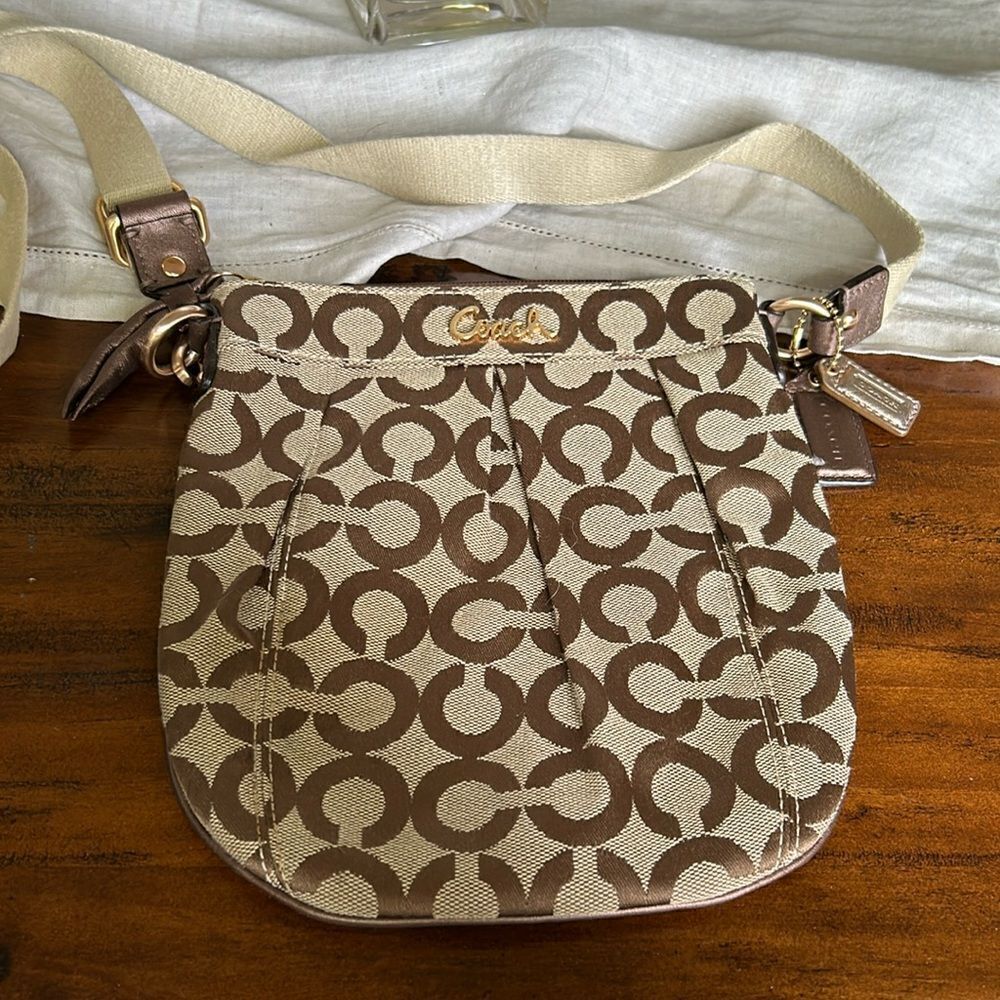 Coach crossbody bag impeccable